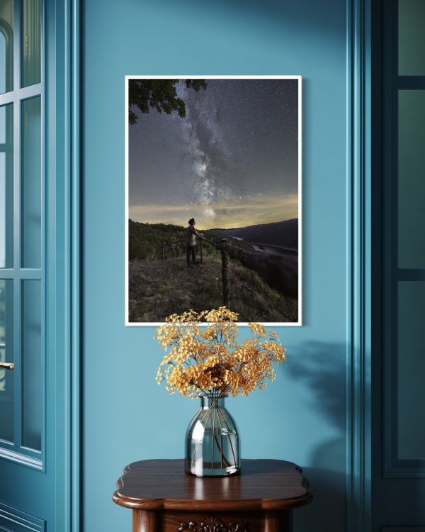 Tirage photo d'art d'une voie lactée au rocher de la chabanne à Arches « Halte au rocher » imprimé sur papier baryté.